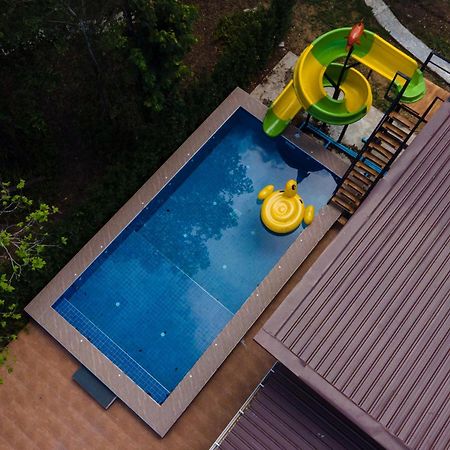 The Chamuang Forest Hotel Nakhon Nayok Exterior photo