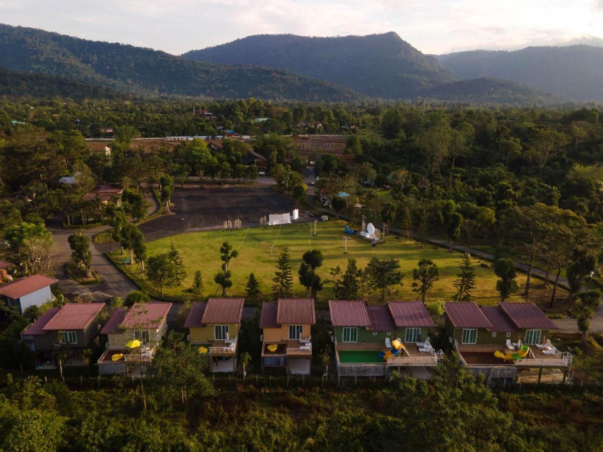 The Chamuang Forest Hotel Nakhon Nayok Exterior photo